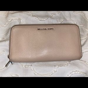 MICHAEL KORS LONG WALLET